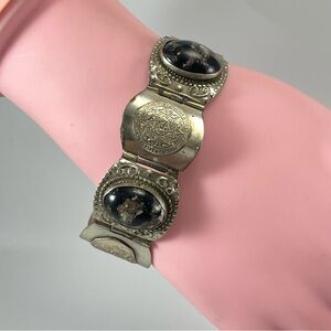 Alpaca Hecho en Mexico 8 Link Bracelet Eagle, Aztec Calendar Stamp Black Agate